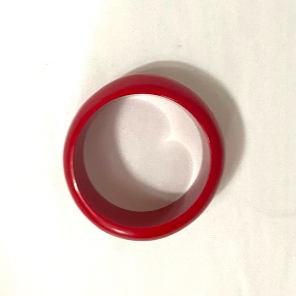 Red bangle - Picture 2 of 2